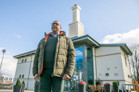 Abi Abubaker, Al Maktoum Mosque