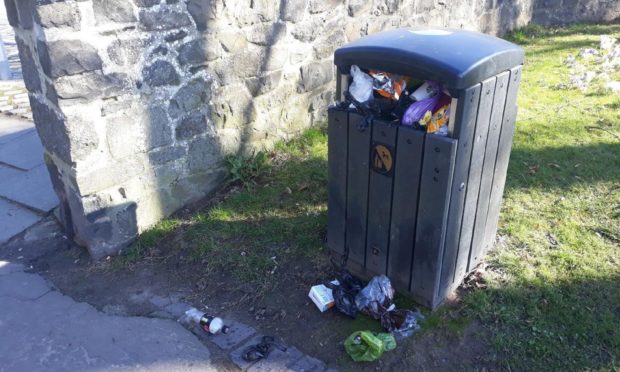 Overflowing bins in Perth city centre
