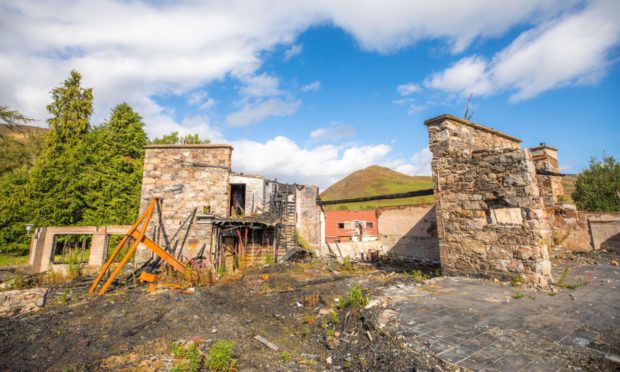 The dilapidated Spittal of Glenshee Hotel will be auctioned off in a fortnight.