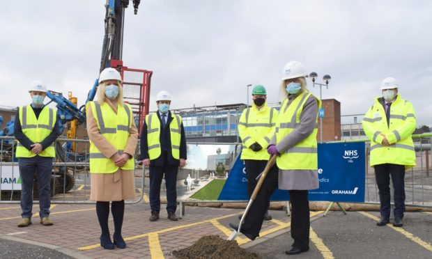 From left: Mr Ballantyne, NHS Fife chief executive Carol Potter, NHS Fife head of planning Ben Johnston, Chris MacLeod from Graham Construction, Tricia Marwick and Neil McCormick from NHS Fife.