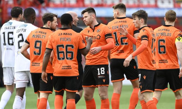 Dundee United celebrate Marc McNulty's early goal.