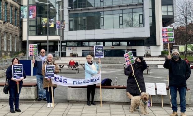 lecturers at Fife, Peth and Dundee Collage will all be going on strike next month