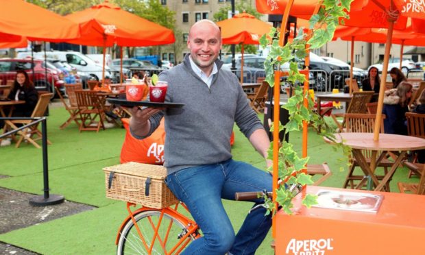 Beer gardens Dundee