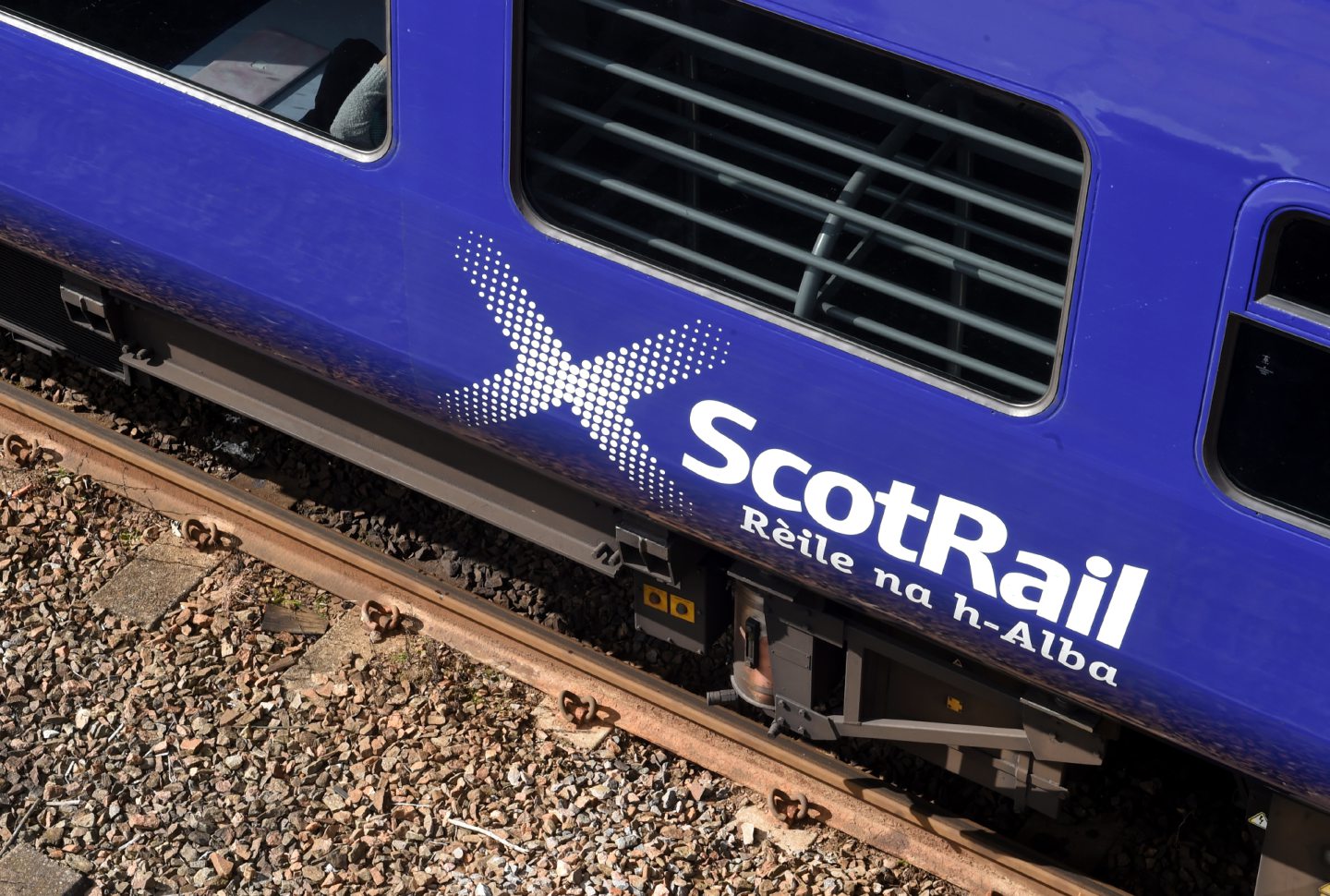 Dunfermline train porn perv breached supervision by deleting phone files