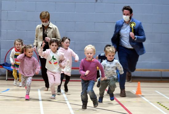 Nicola Sturgeon and SNP candidate Fergus Mutch