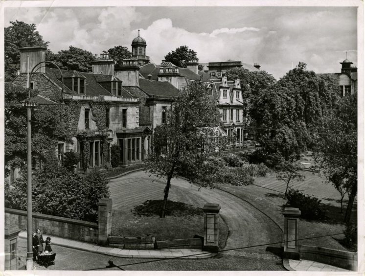 a view of the Queen's College campus from Perth Road in 1947