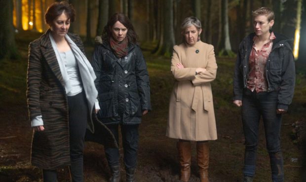 Louie (Eiry Thomas), Anna (Laura Fraser), Nancy (Julie Hesmondhalgh), Cat (Heledd Gwynn) in The Pact.