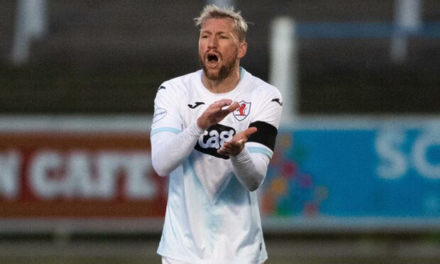 Iain Davidson has joined Brechin having played over 500 games for Raith Rovers