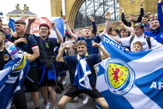 The Tartan Army arrive in London