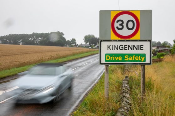 40mph buffer zones are to be applied at Kingennie.