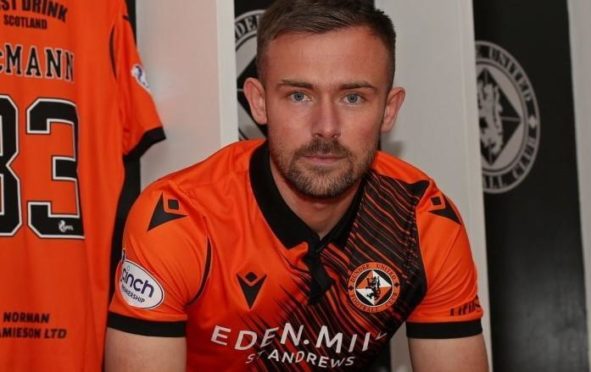 Scott McMann has joined Dundee United from Hamilton Accies.