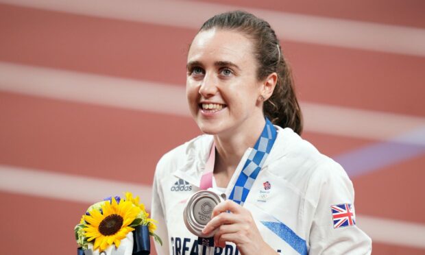 Laura Muir with her silver medal.