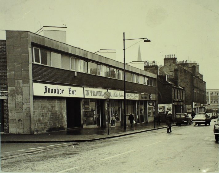 This classic Lochee pub has had many guises through the years. Here it is as The Ivanhoe in 1975. Then it was the Lochee Sports Club. Now it's Cox's Coffee Bar.