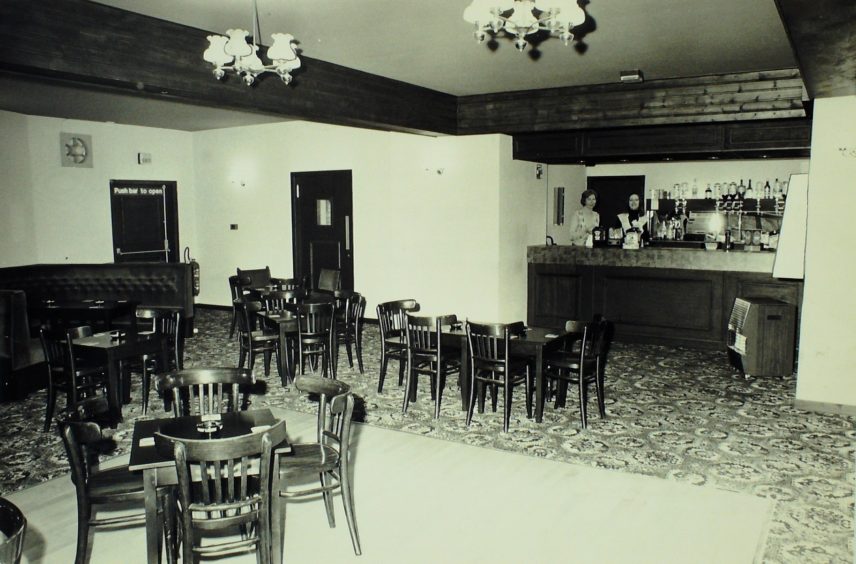 The bar area of the Barns of Claverhouse pub in 1980. The building now sits derelict on Clavourhouse Road.