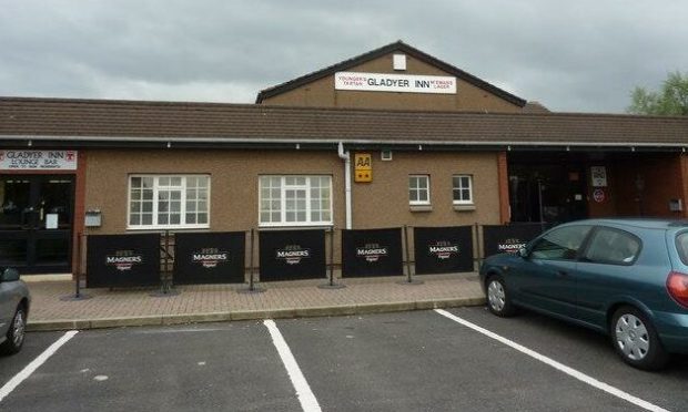 Armed police are reported to be near to the Hillpark Hotel in Rosyth.