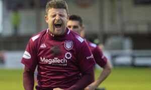 Arbroath 4-2 Dunfermline: Peter Grant faces fury as Bobby Linn brilliance punishes the Pars