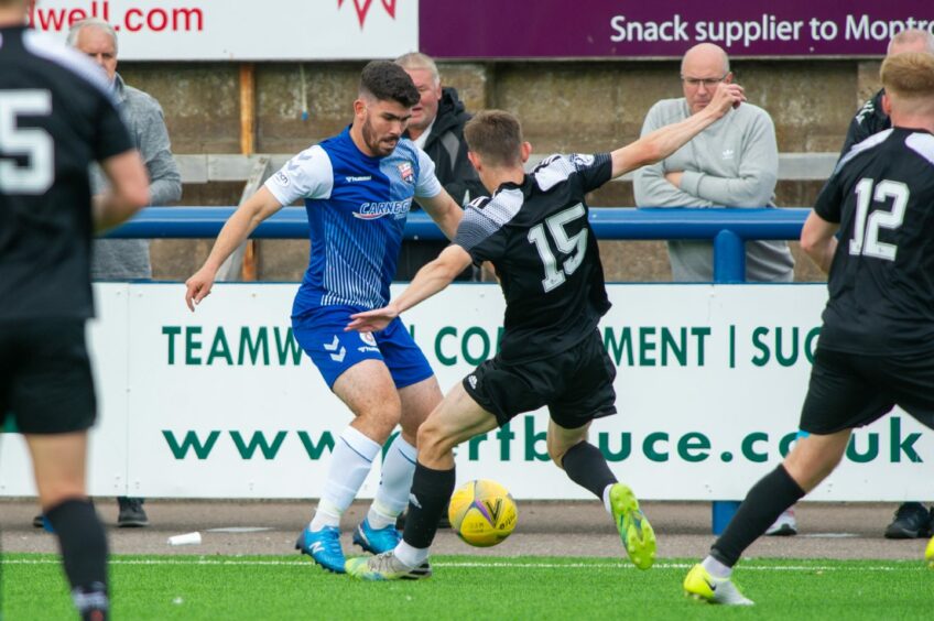 Andrew Steeves in action against Peterhead earlier in the season.