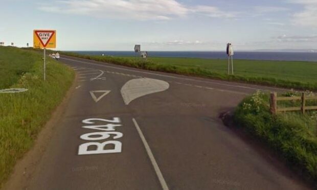 The incident happened at the B942 and A917 junction in Pittenweem.