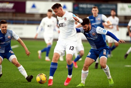 Montrose travel to Cove Rangers in a top of the table clash.