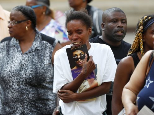 Mourners viewing Aretha Franklin’s coffin (AP Photo/Paul Sancya, Pool)