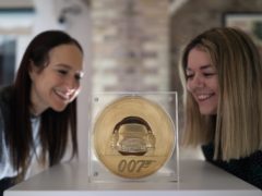 The Bond coin is the highest face value coin produced in the Royal Mint’s 1,100-year history (Yui Mok/PA)