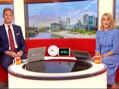 BBC Breakfast’s Dan Walker and Louise Minchin with the clocks (BBC)
