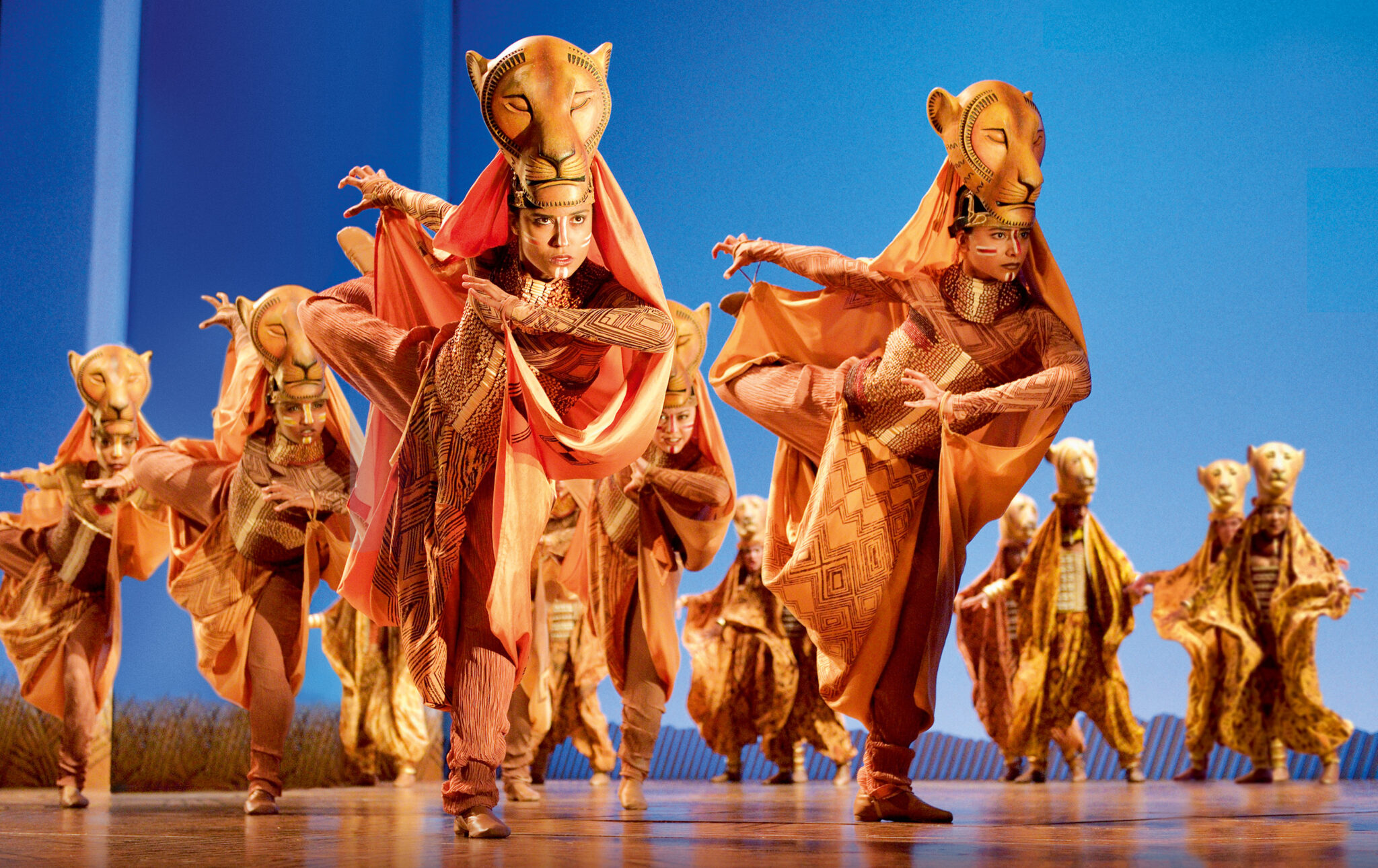 review-disney-s-the-lion-king-show-is-a-roaring-success-scottish-field