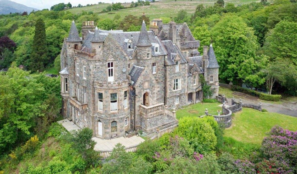 £1m Scottish castle bought by American Scottish Field