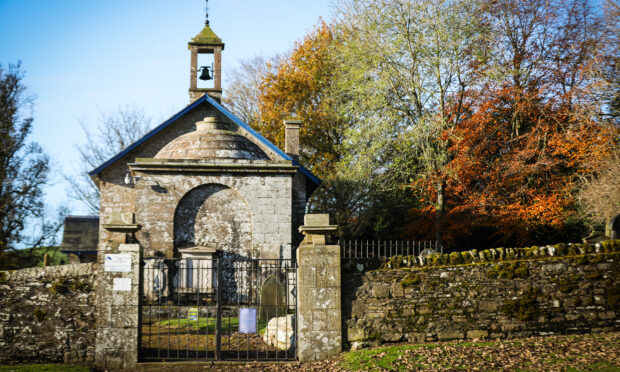 Lundie Church