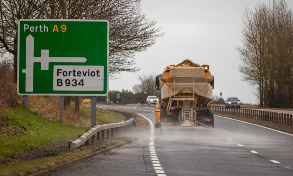 A gritter on the A9 south of Perth.