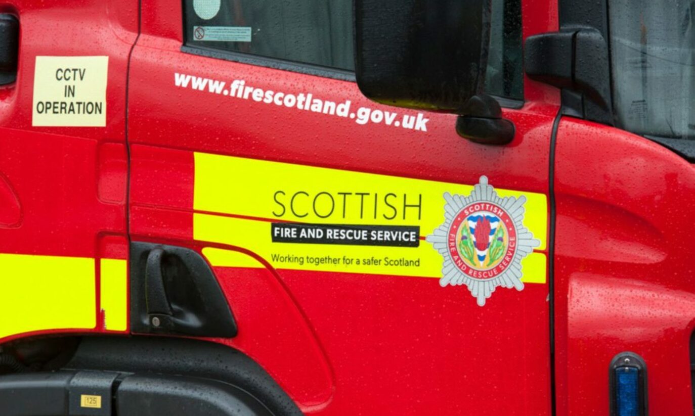 Three fire crews called to Dunfermline property blaze