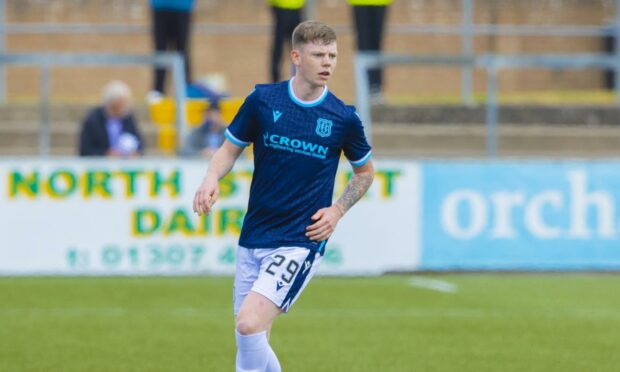 Sam Fisher has rejoined Forfar on loan.