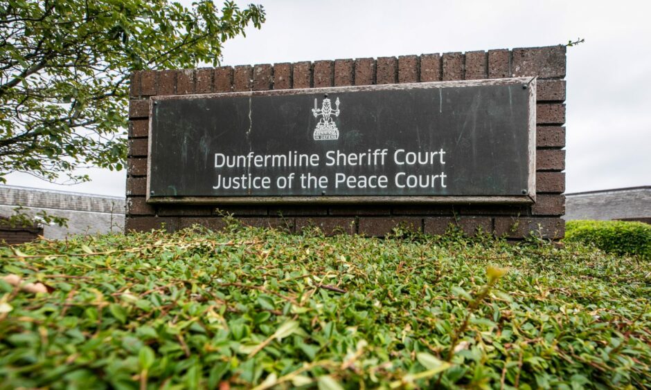 Dunfermline Sheriff Court sign