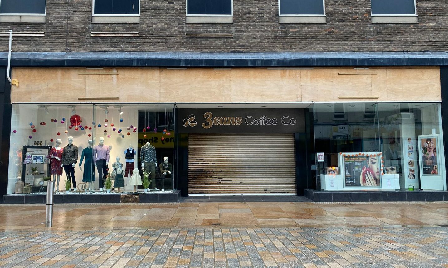 Anger as department store 1517 closes Kirkcaldy branch within five weeks