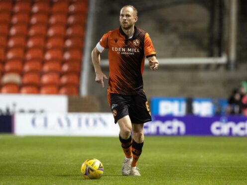 Mark Reynolds in action for Dundee United during a Premier Sports Cup Quarter Final against Hibs