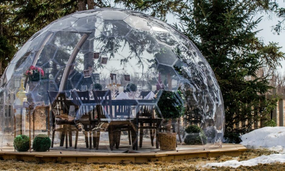 Taypark House dome dining