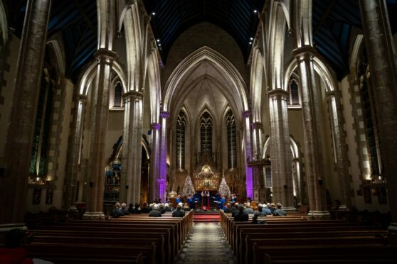 Dundee University Carols by Candlelight made a welcome return to St Paul's Cathedral in Dundee. Pic: Kenny Smith/DCT Media.