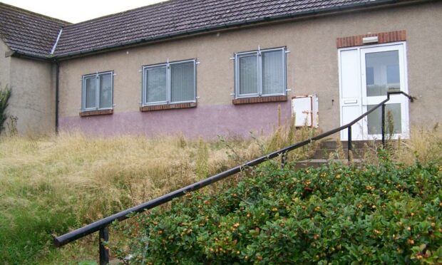 The former test centre site on Rannoch Road in Perth is to become assisted living accommodation for young people.