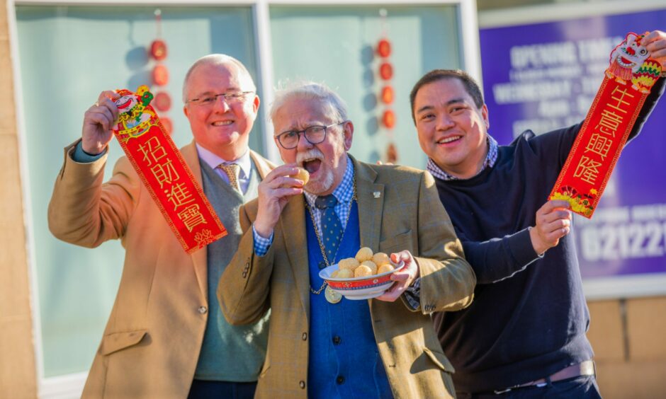 Councillor Peter Barrett, Provost Dennis Melloy and Perth Chinese Association Chairman Andy Chan.