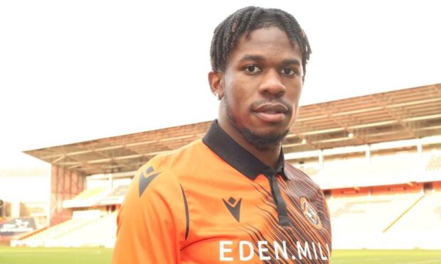 Tim Akinola has put pen to paper on a loan deal with Dundee United.