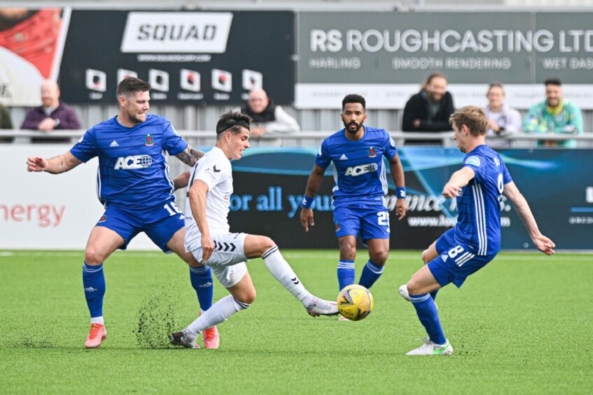 Montrose suffered a rare defeat to Cove at the weekend.
