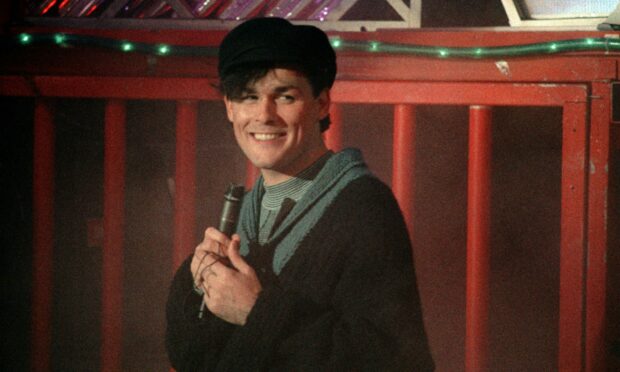 A young Billy Mackenzie on The Tube.