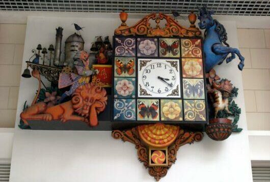 photo shows the ornate clock in the Wellgate centre.