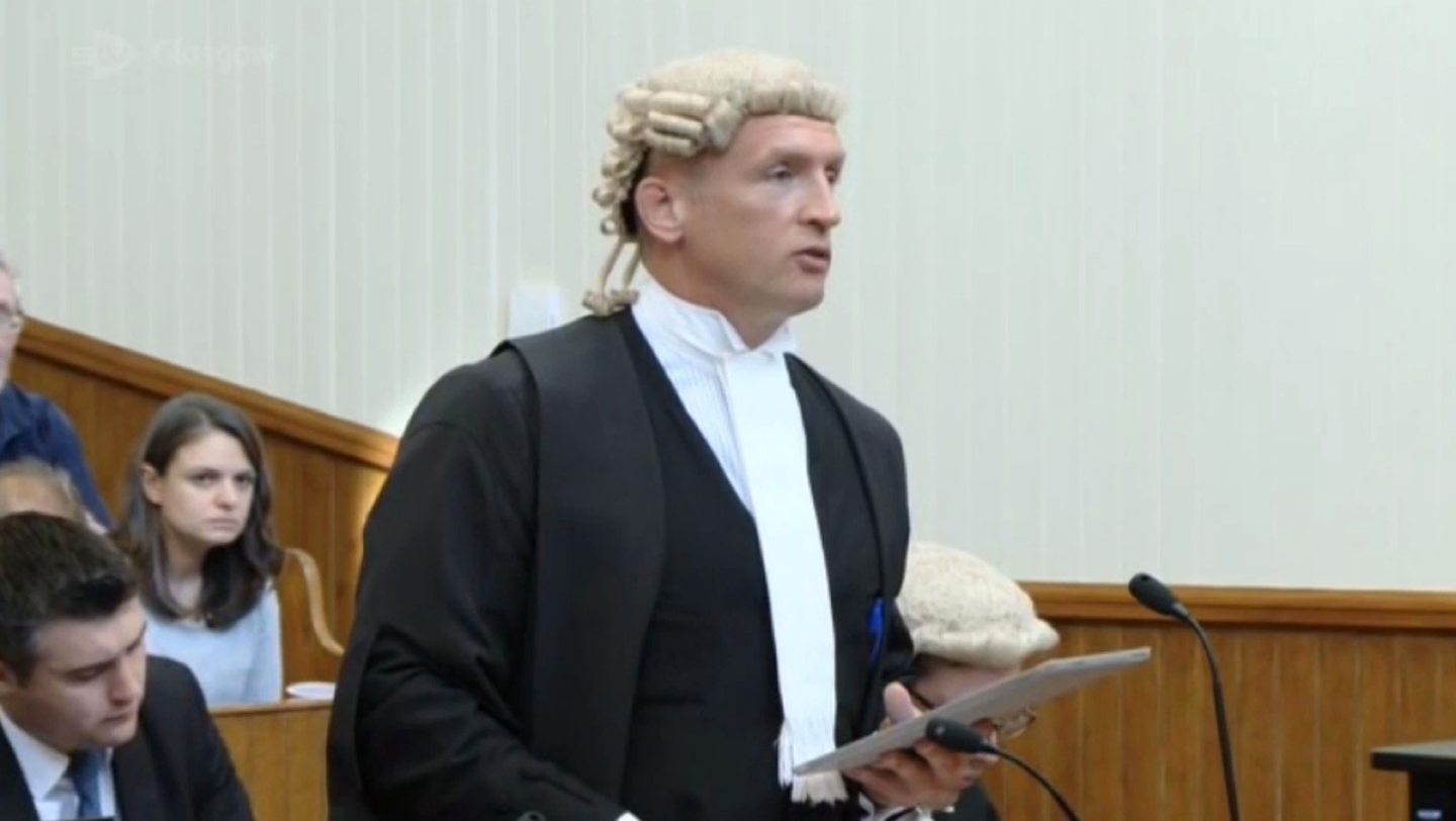 Maggie Chapman urged to apologise for Supreme Court #39 attack #39