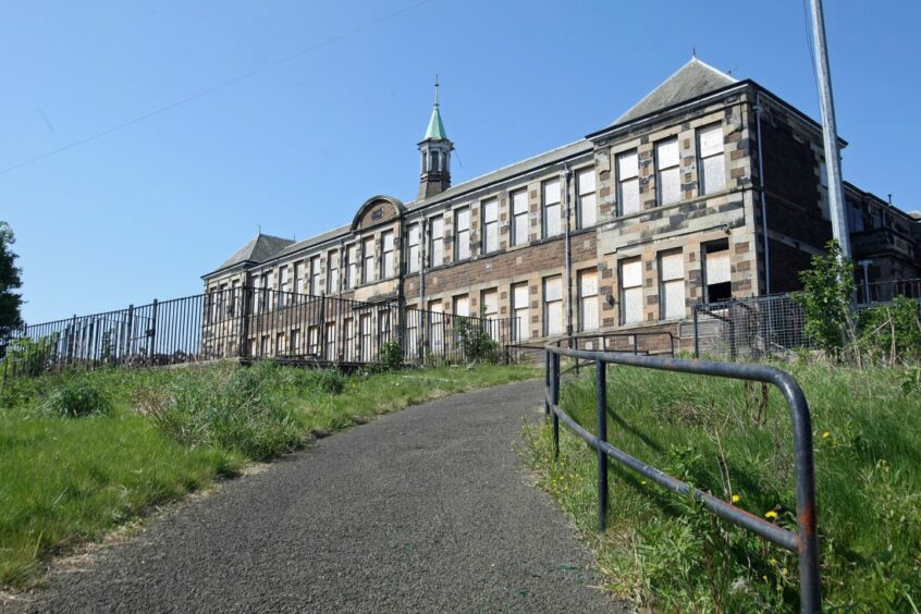 Inverkeithing Primary before the fire