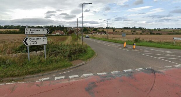 The crash blocked the B939 route at Strathkinness. Image: Google.