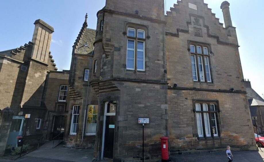 Alloa Sheriff Court