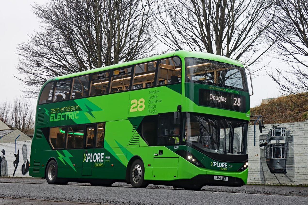 electric bus 28 - driver jobs are available in Dundee