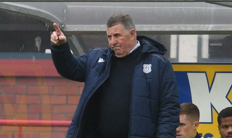 Dundee boss Mark McGhee