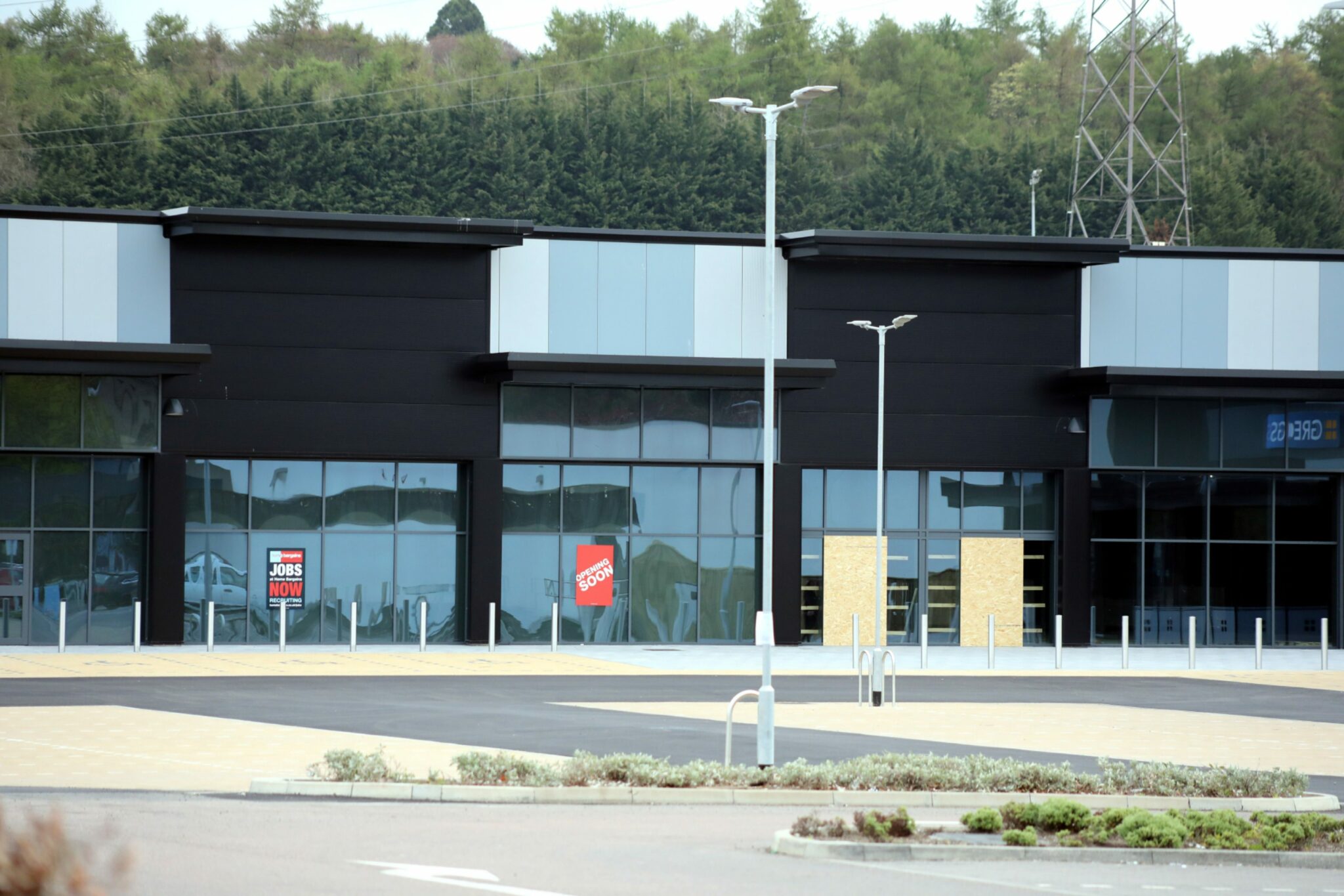 Home Bargains Dundee Opening date for new Myrekirk store delayed